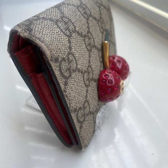 GUCCI GG Supreme Monogram Cherry Embellished Card Case Wallet Hibiscus Red - Picture 8 of 13